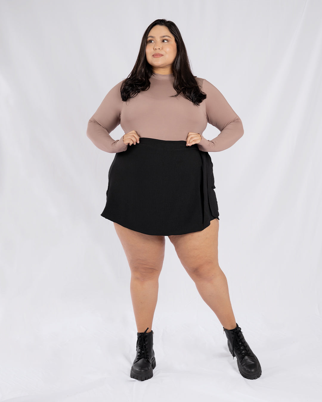 Falda Short Selena Curvi